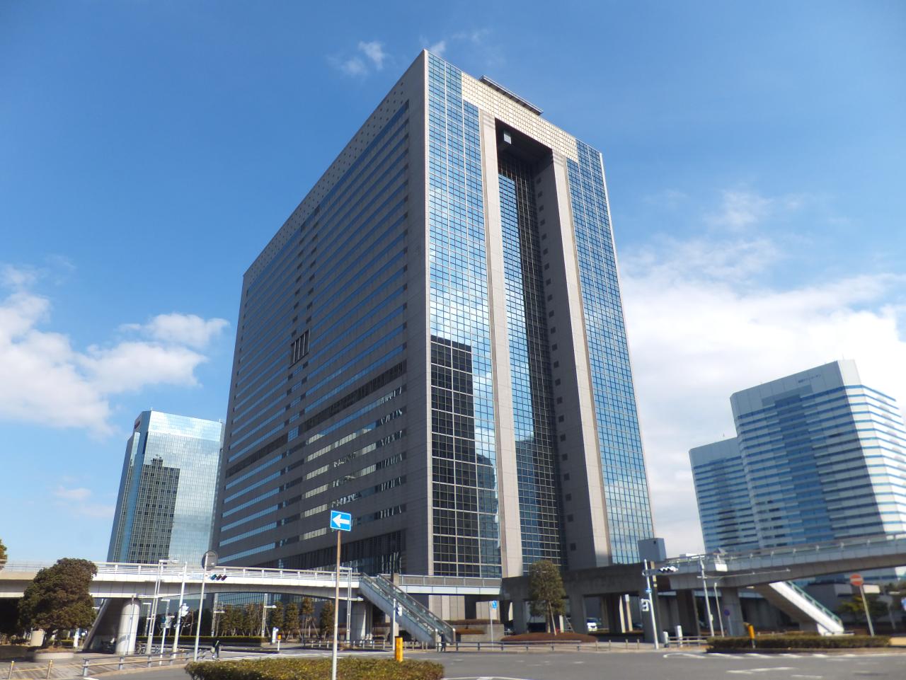 ファイル:NTT Makuhari Building 1.jpg - Wikipedia Building an Affiliate Program for Lifestyle Goods