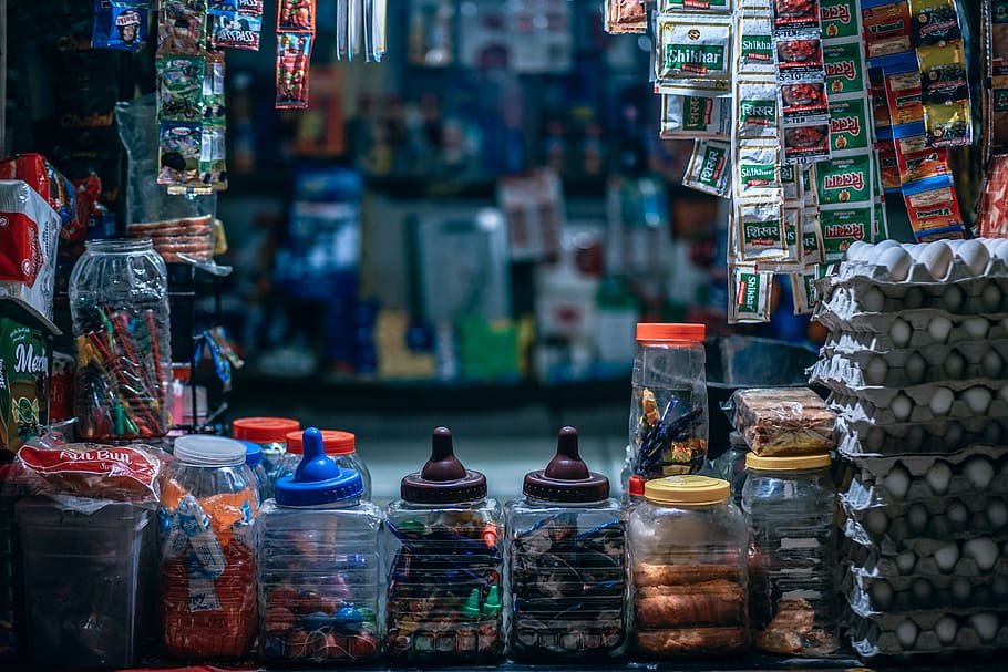Selling Gadgets Through Social Media Strategies